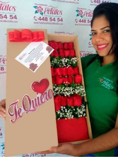 impresionante caja de rosas